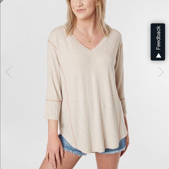 Buckle top - Picture 1 of 3